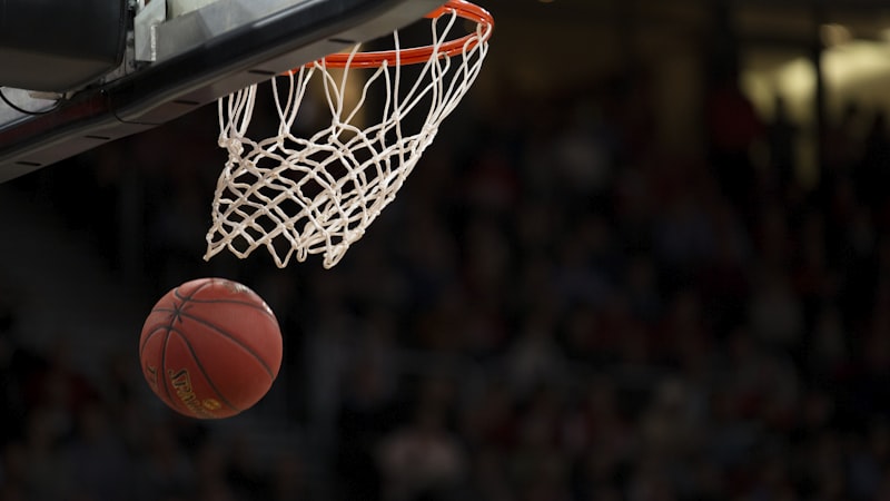 NBA篮球比赛扣篮精彩瞬间